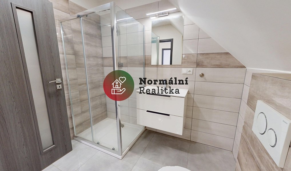 Prodej domu 124 m² s pozemkem 157 m², Peruc – náhled fotky 32