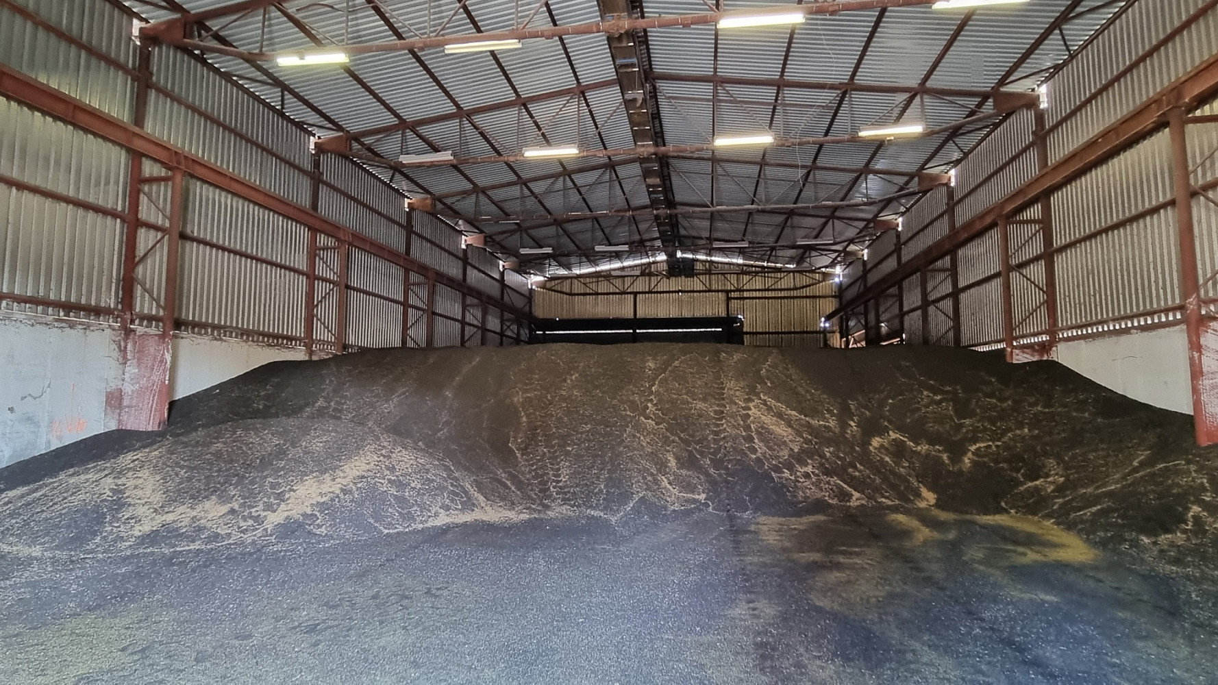Prodej skladovacích prostor 18 200 m² – fotografie 5