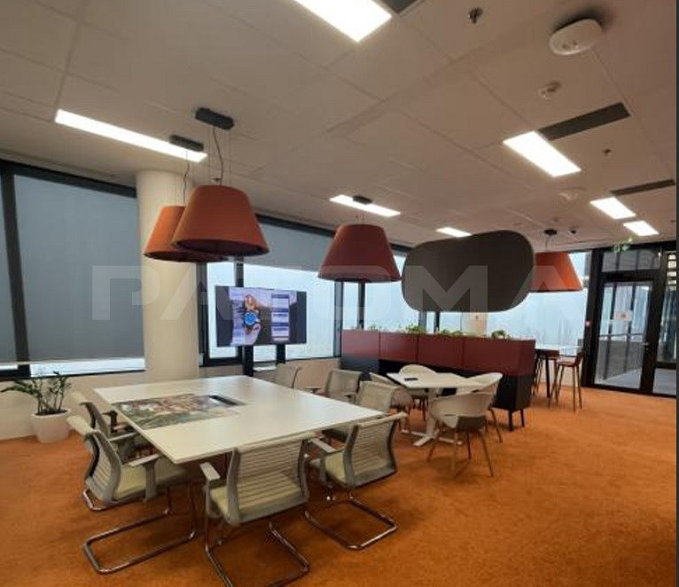 Pronájem kanceláře 1 135 m² – pohled 6