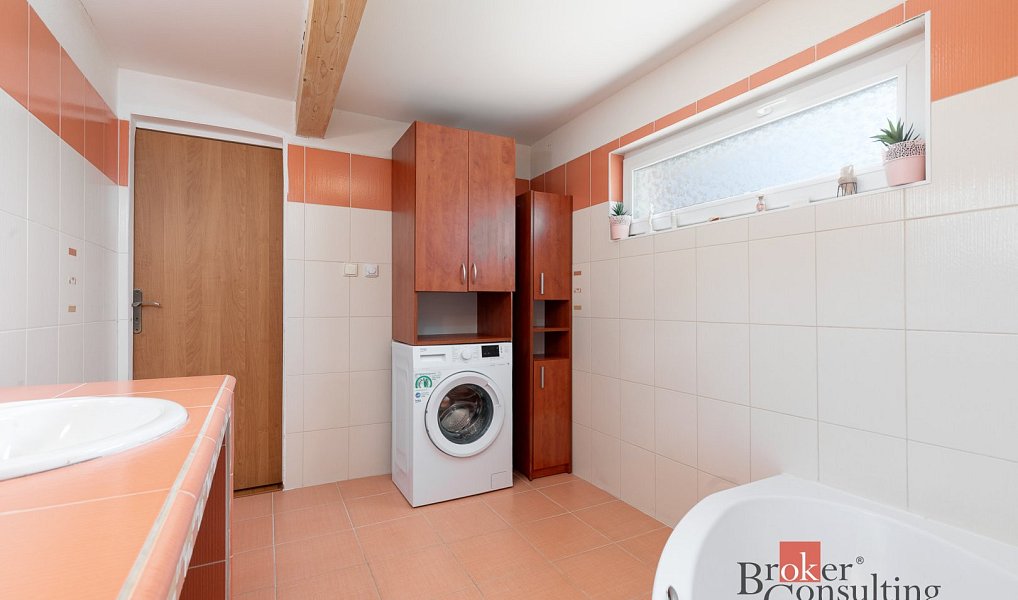 Prodej domu 118 m² s pozemkem 1 221 m², Orlová – náhled fotky 11