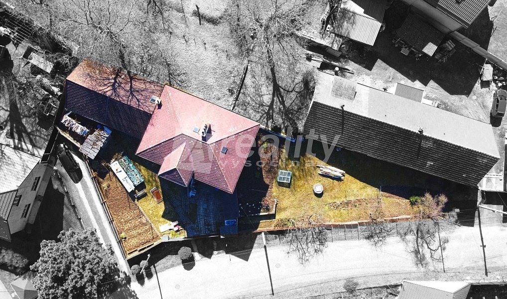 Prodej domu 282 m² s pozemkem 725 m², Kamenice – náhled fotky 31
