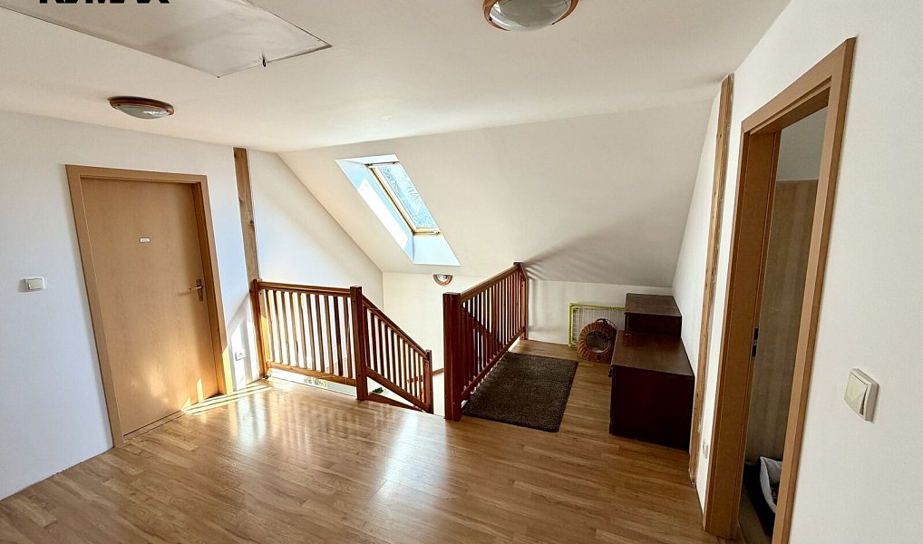 Prodej domu 214 m² s pozemkem 611 m², Stará Huť – náhled fotky 19