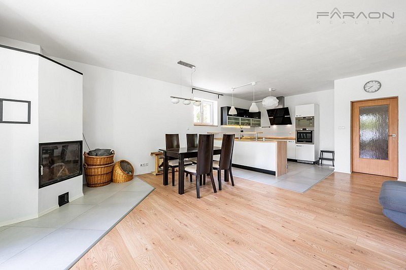 Pronájem bytu 2+kk 92 m² — photo 3