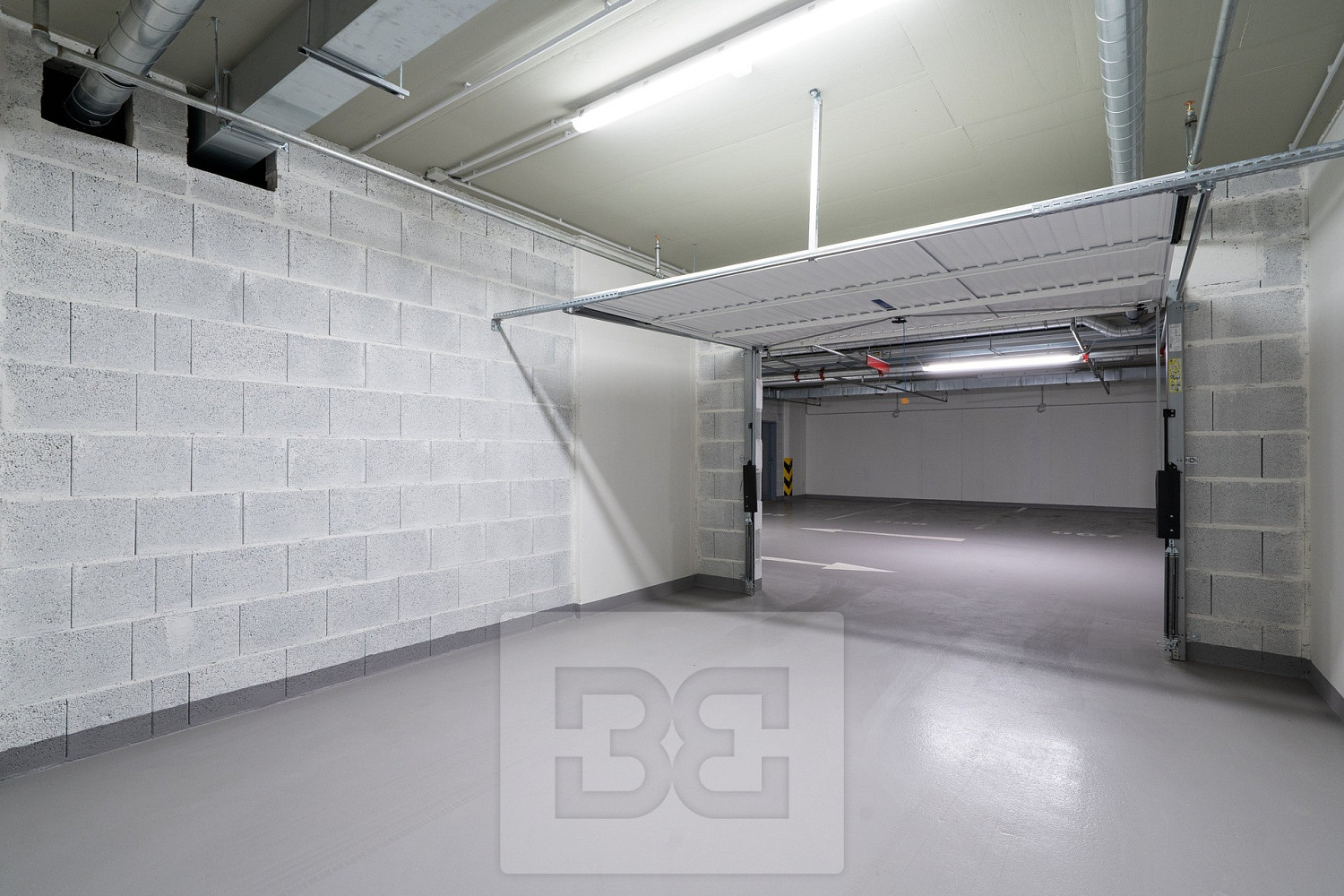 Pronájem garáže 20 m2, praha - vysočany — photo 4