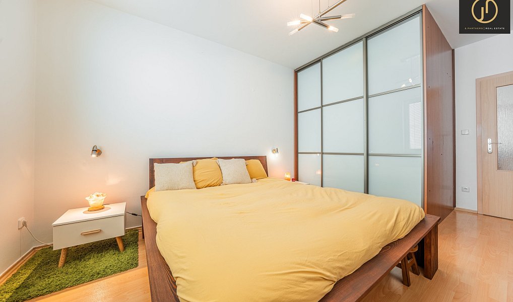 Prodej bytu 3+kk 86 m², Praha – náhled fotky 21