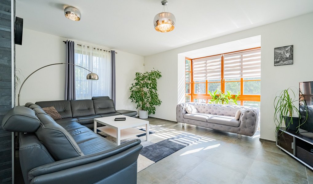 Prodej domu 175 m² s pozemkem 527 m², Dobřejovice – náhled fotky 10