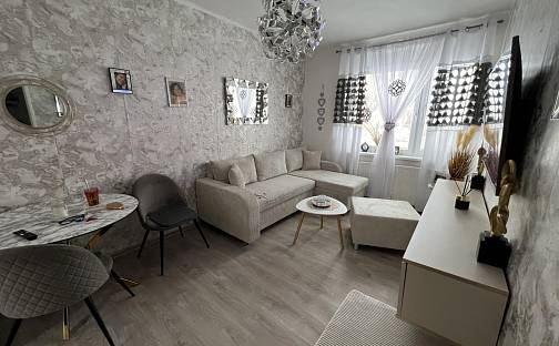 Prodej bytu 2+kk 39 m², Tyršova, Vsetín