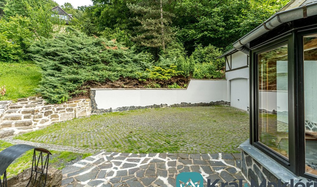 Prodej domu 266 m² s pozemkem 1 373 m², Chuderov – náhled fotky 25