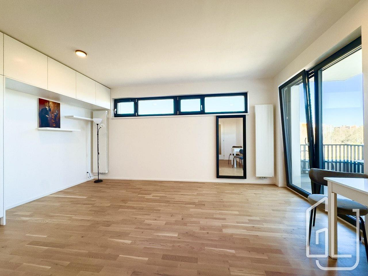 Pronájem bytu 1+kk 35 m² – fotografie 5