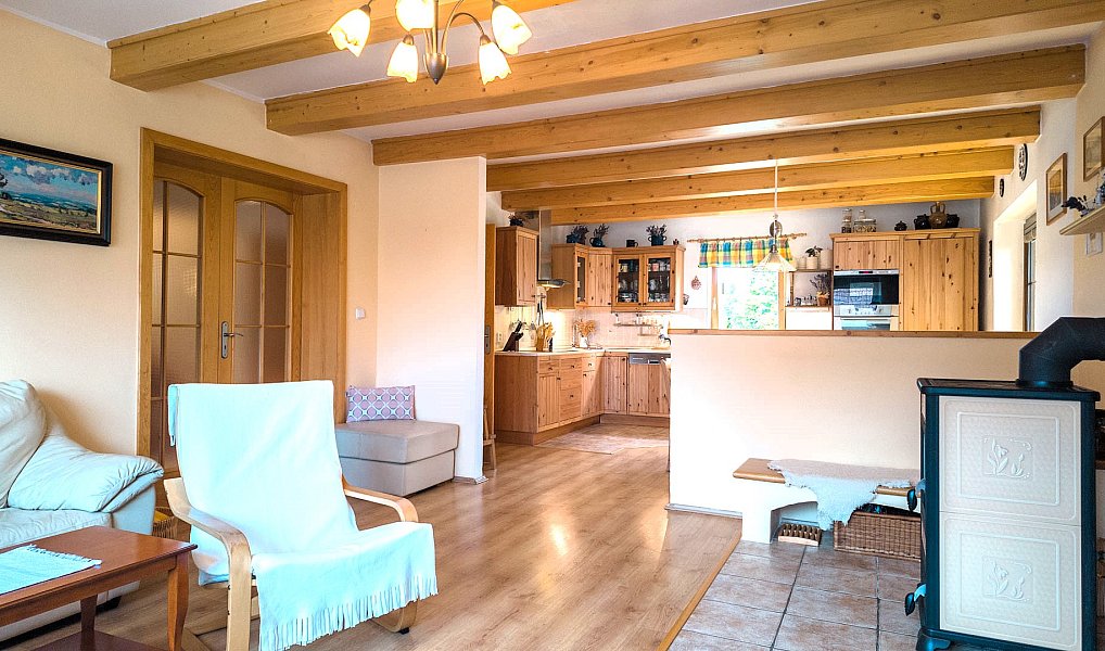 Prodej domu 200 m² s pozemkem 826 m², Hlinsko – náhled fotky 2