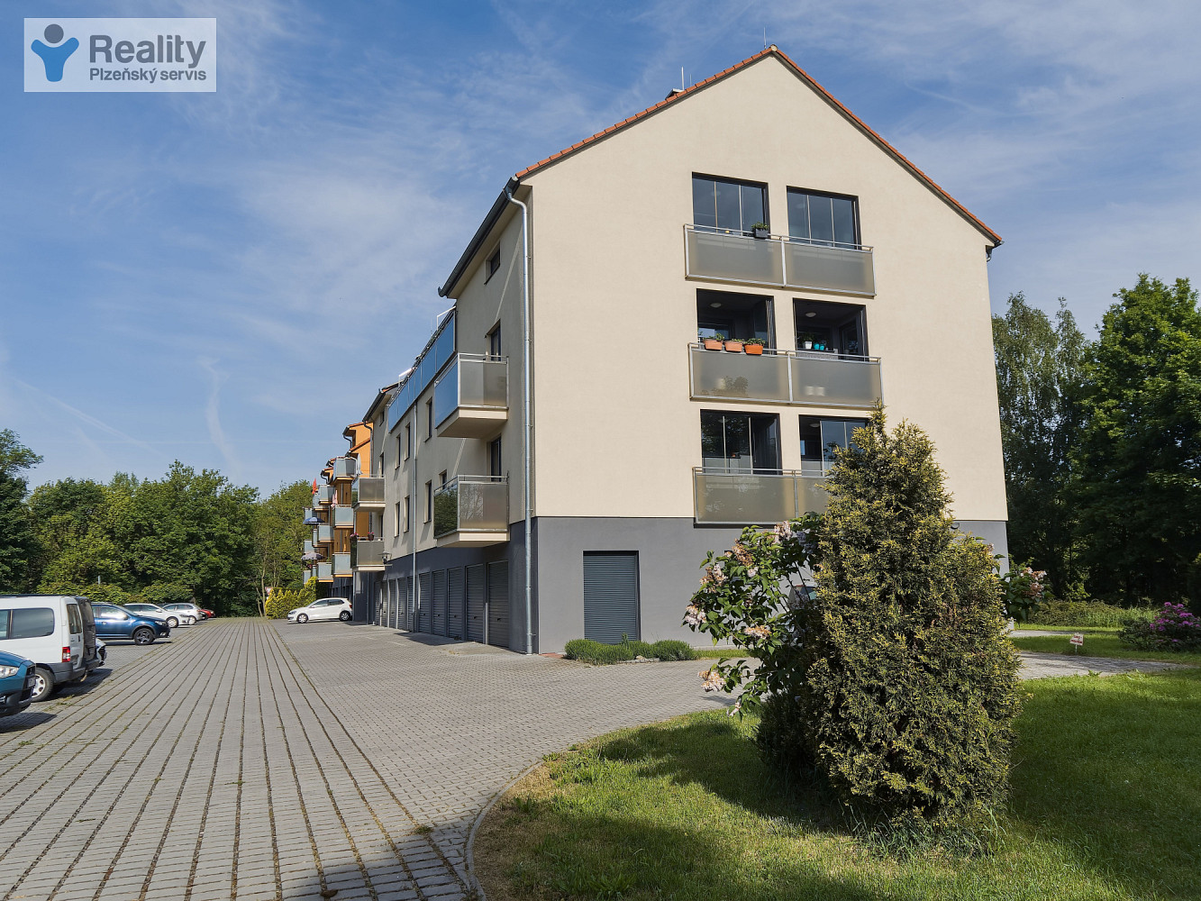 Pronájem bytu 3+kk 94 m²
