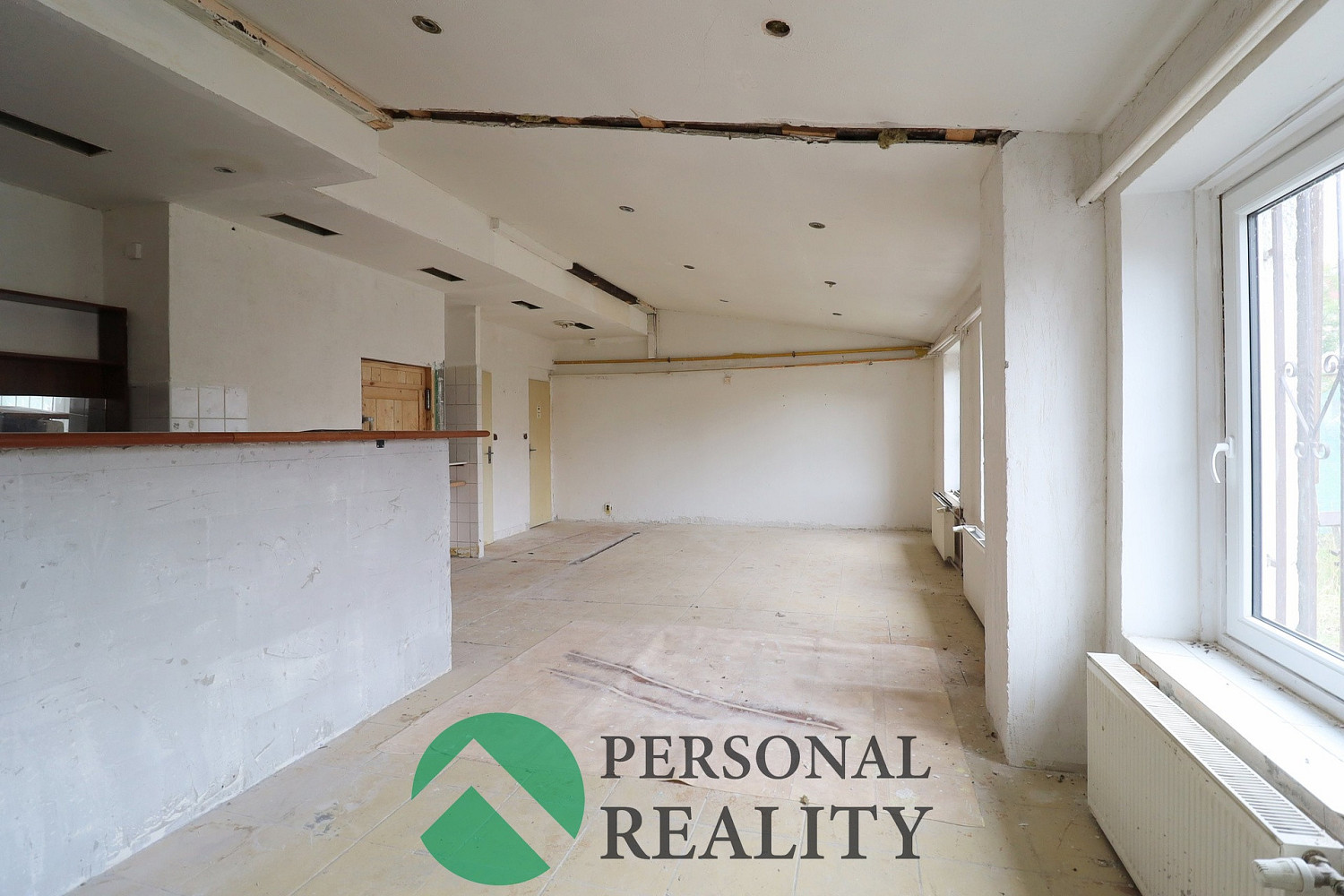 Pronájem obchodních prostor 150 m² – fotografie 2