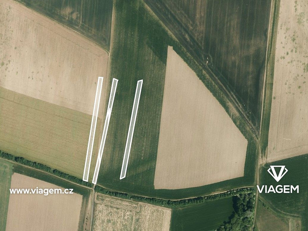 Pole 4 355 m², Podíl 33 % o výměře 1 452 m² – pohled 2