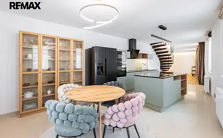 Pronájem bytu 4+kk 149 m²