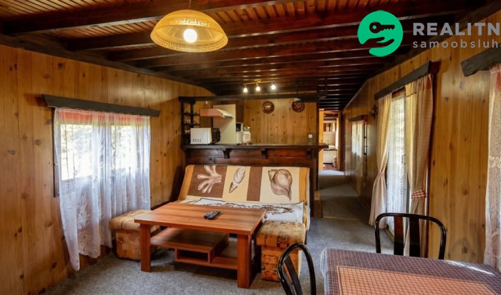 Prodej stavebního pozemku 4 069 m², Věžky – náhled fotky 2