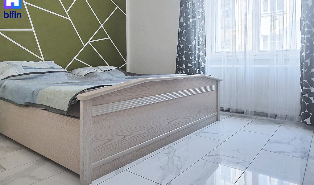 Prodej bytu 1+1 37 m², Praha – náhled fotky 2