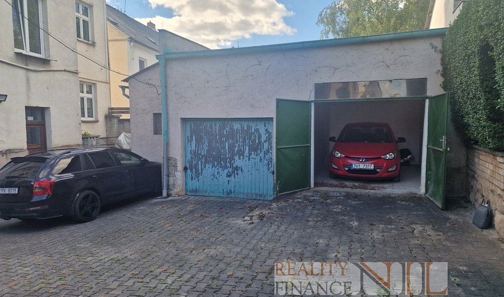 Nabízíme k prodeji pěknou prostornou garáž, Plzeň – náhled fotky 2