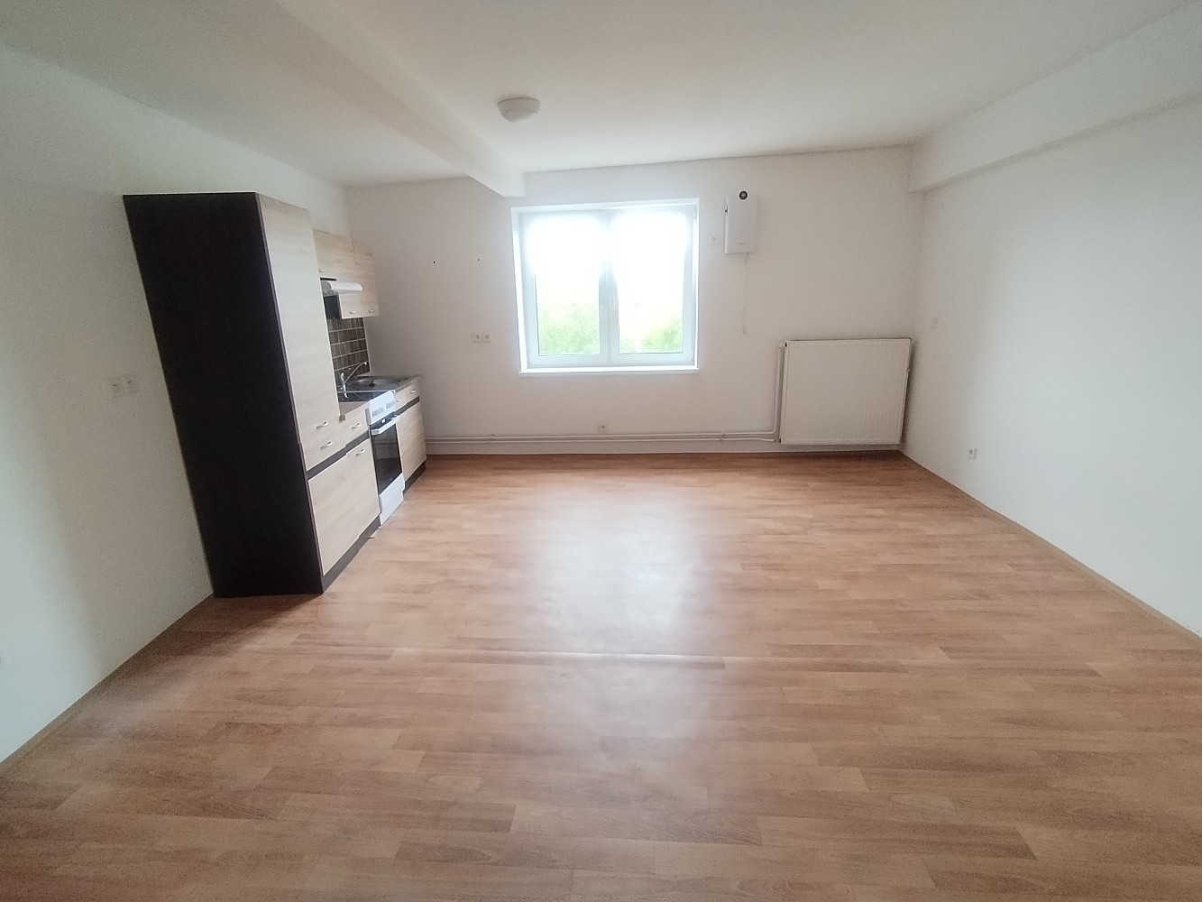 Pronájem bytu 1+kk 33 m² — photo 2
