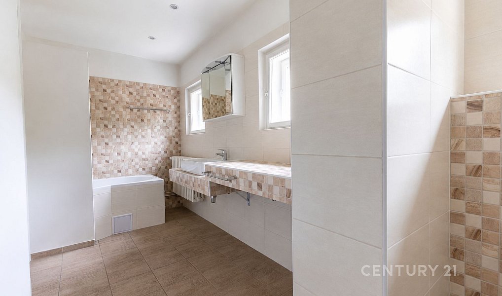 Prodej domu 260 m² s pozemkem 687 m², Praha – náhled fotky 16