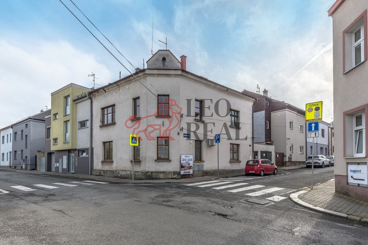 Prodej domu 384 m² s pozemkem 324 m²