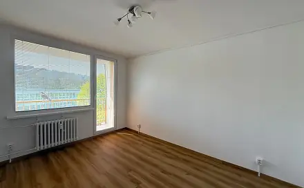 Pronájem bytu 3+1 55 m², U Stadionu, Most