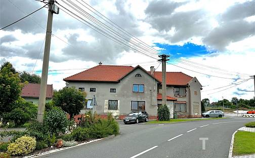 Prodej domu 280 m² s pozemkem 778 m², Blazice, okres Kroměříž