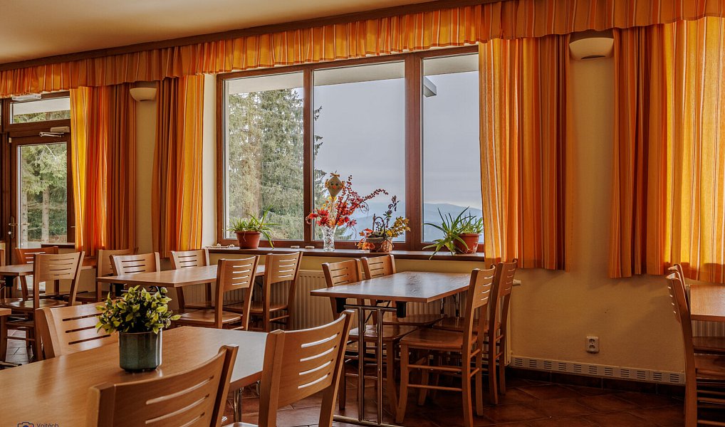 Prodej ubytovacího objektu 685 m², Bílá – náhled fotky 14