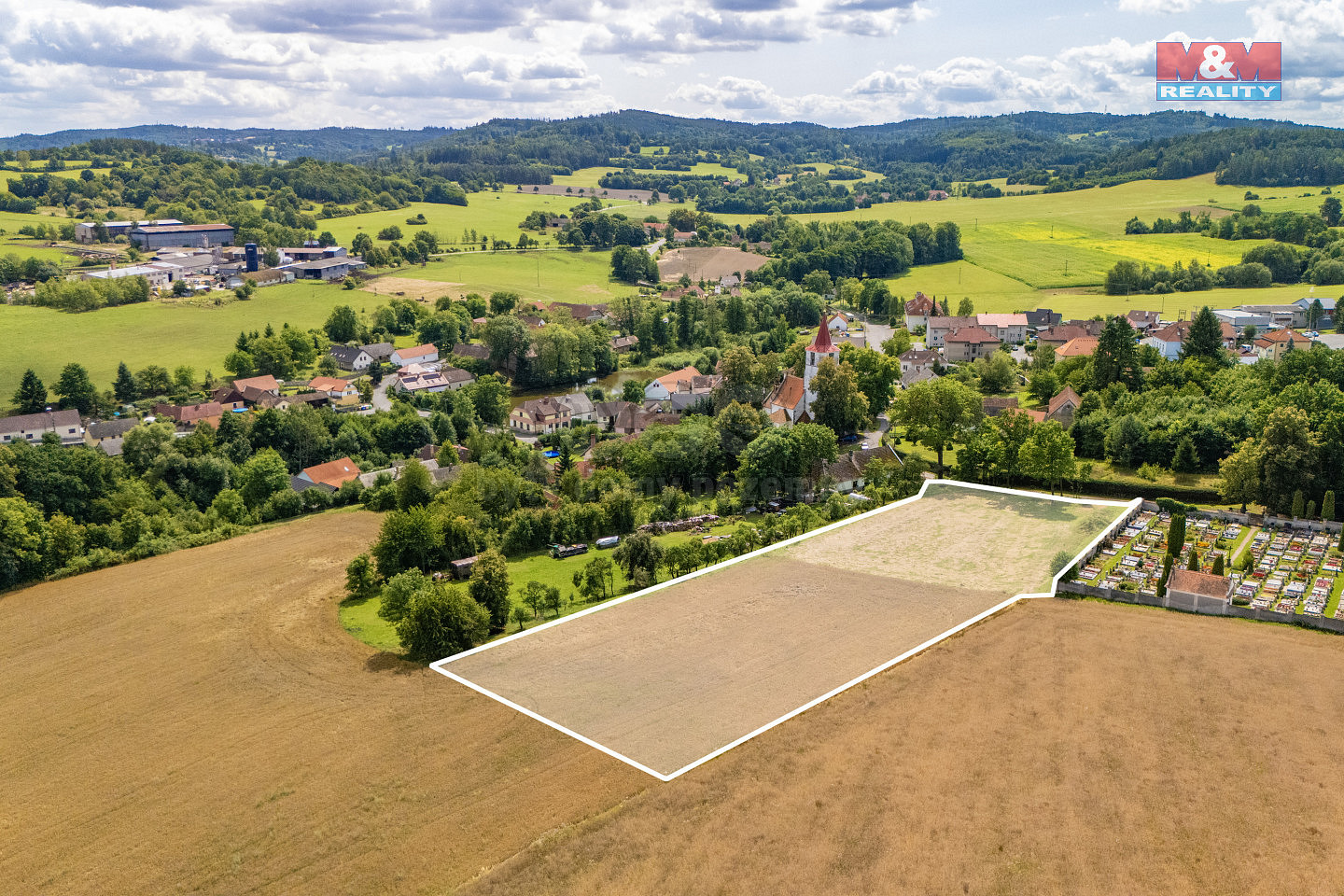 Prodej stavebního pozemku 6 734 m² – fotografie 2