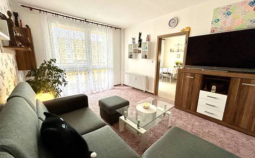 Prodej bytu 4+1 99 m², třída Edvarda Beneše, Hradec Králové - Nový Hradec Králové