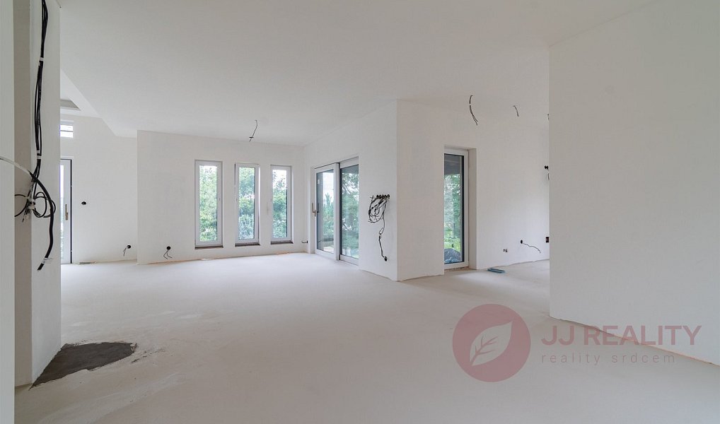 Prodej domu 209 m² s pozemkem 1 020 m², Plzeň – náhled fotky 25