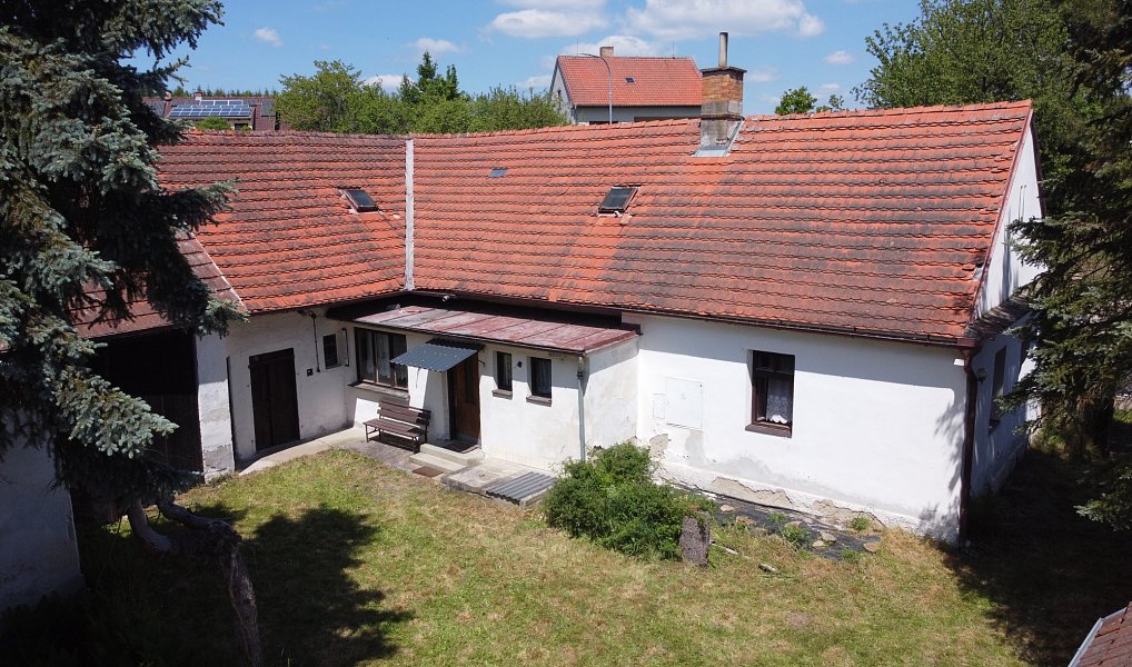 Prodej chalupy 144 m² s pozemkem 1 053 m², Albrechtice nad Vltavou – náhled fotky 2