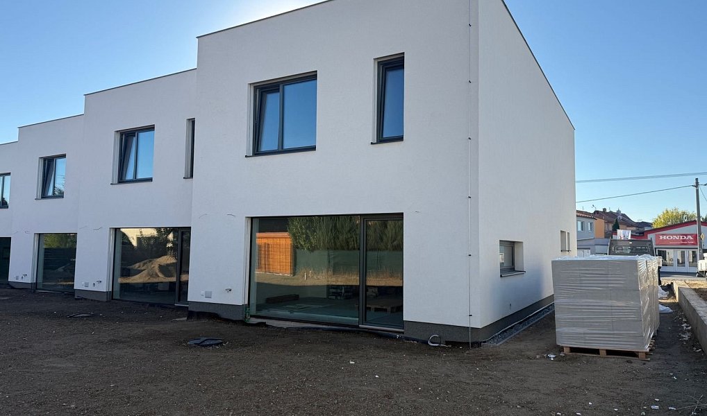 Prodej domu 147 m² s pozemkem 437 m², Rajhrad – náhled fotky 2