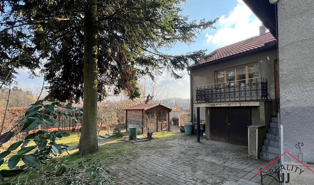 Prodej domu 116 m² s pozemkem 1 003 m², Hostivice – náhled fotky 2