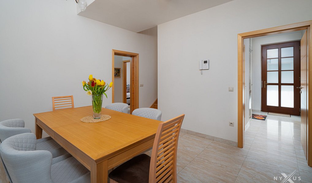 Prodej domu 250 m² s pozemkem 1 437 m², Dobřejovice – náhled fotky 29