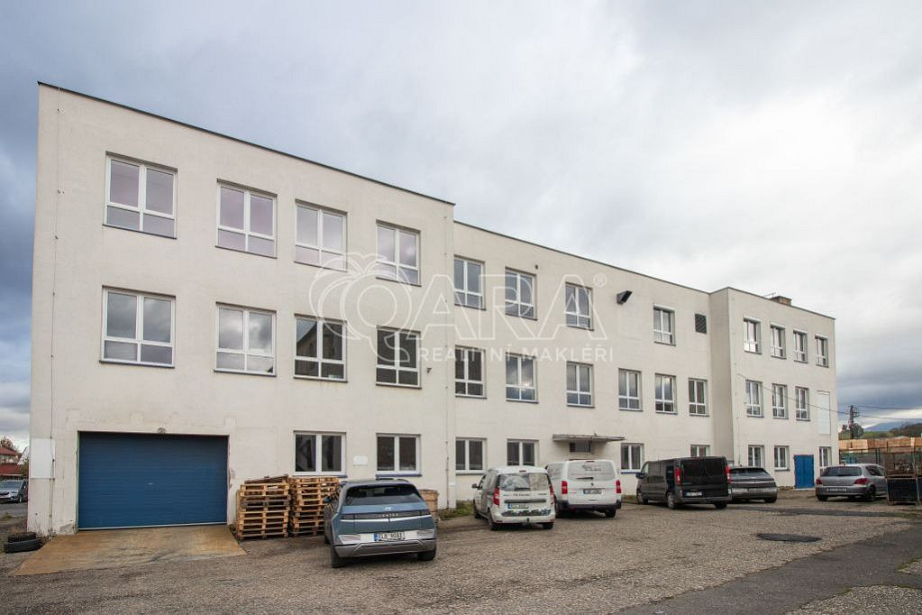 Pronájem skladovacích prostor 484 m² – fotografie 2
