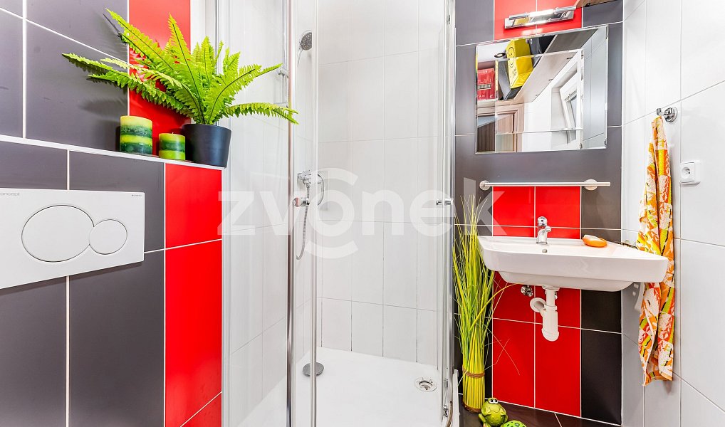 Prodej domu 76 m² s pozemkem 130 m², Zlín – náhled fotky 12