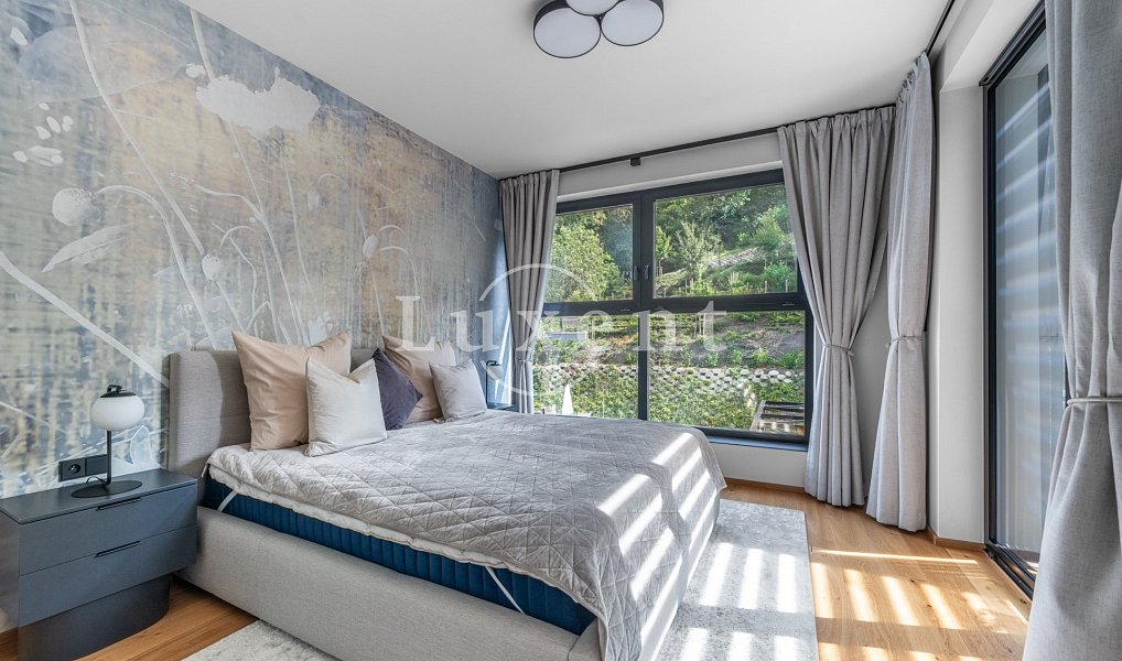 Prodej bytu 4+kk 191 m², Praha – náhled fotky 8