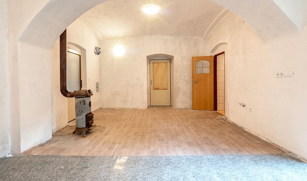 Prodej domu 450 m² s pozemkem 3 736 m², Čachrov – náhled fotky 7