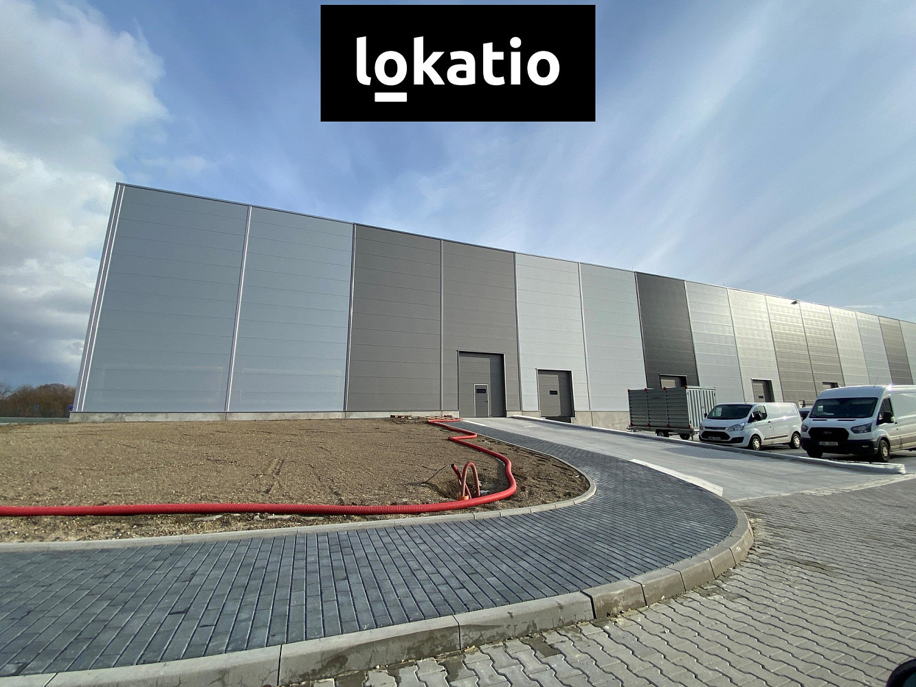 Pronájem skladovacích prostor 2 592 m²