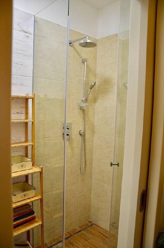 Pronájem bytu 2+kk 55 m² – fotografie 3