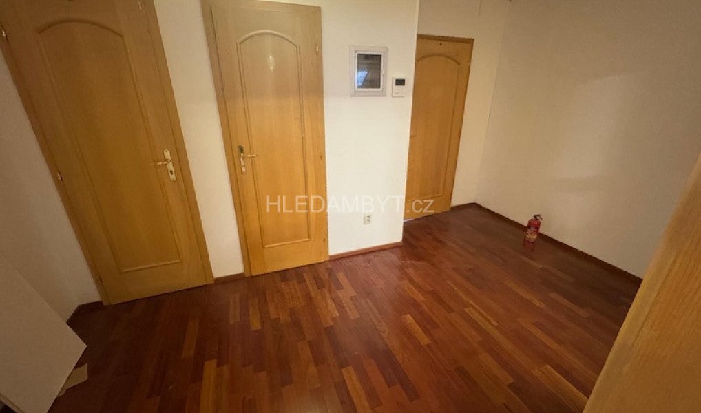 Pronájem bytu 2+1 76 m², Praha – náhled fotky 17