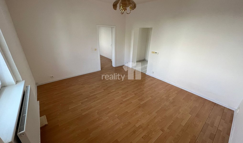 Pronájem bytu 2+1 60 m², Jeneč – náhled fotky 4