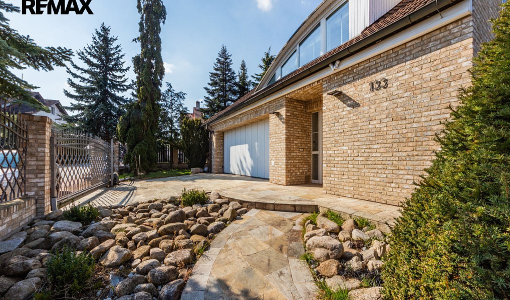 Prodej domu 433 m² s pozemkem 826 m², Praha – náhled fotky 35