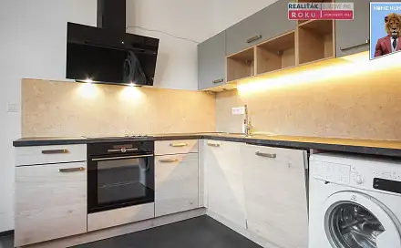 Pronájem bytu 1+1 42 m²