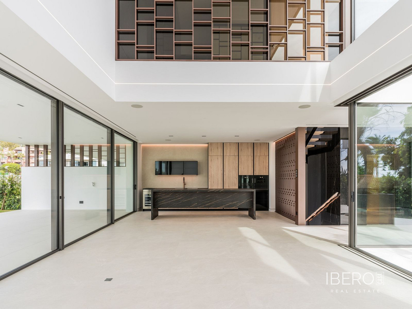 Prodej domu 442 m² s pozemkem 154 m² — photo 3