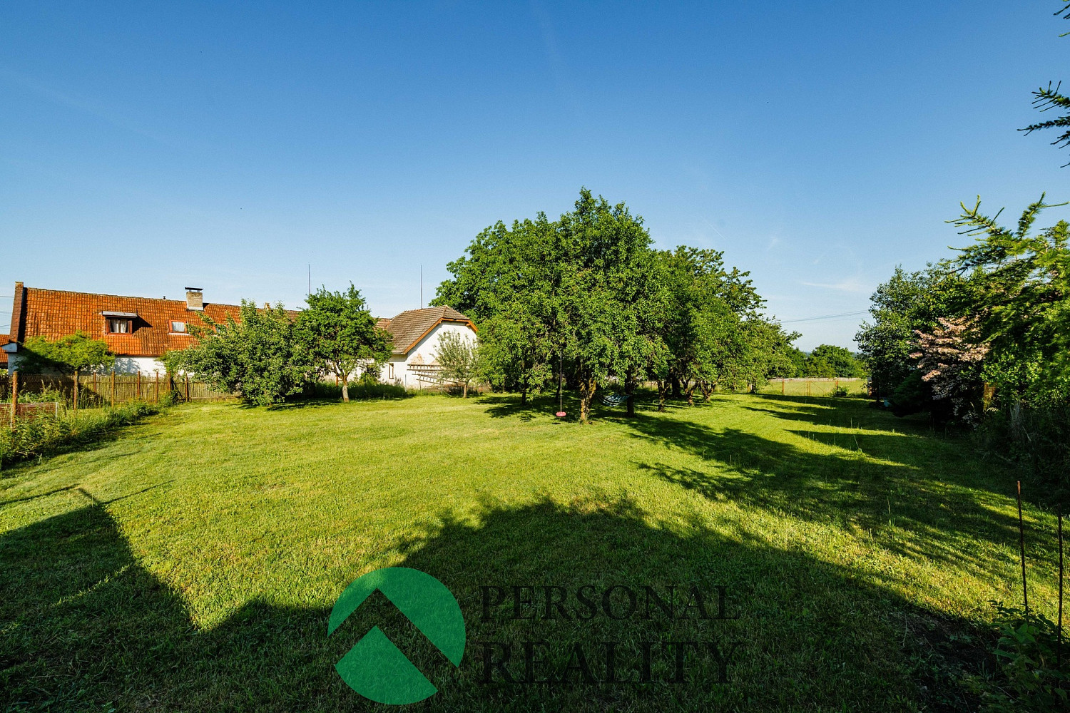 Prodej stavebního pozemku 1 058 m² – fotografie 5
