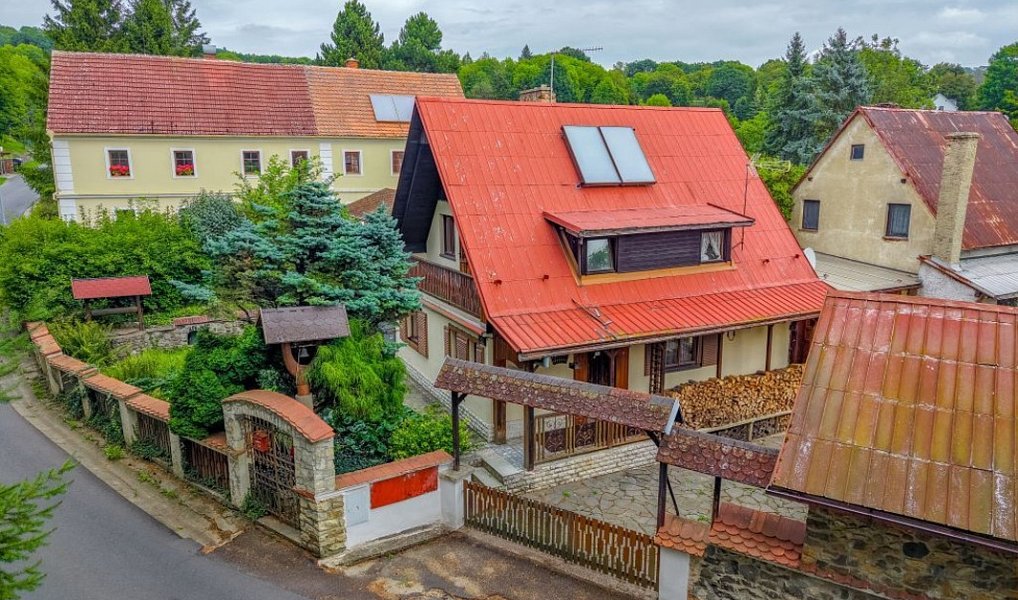 Prodej domu 103 m² s pozemkem 396 m², Hlinná – náhled fotky 2