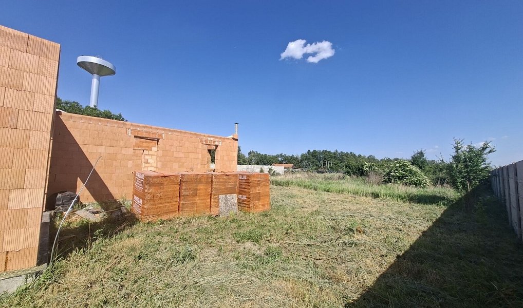Prodej domu 140 m² s pozemkem 827 m², Strachotice – náhled fotky 15