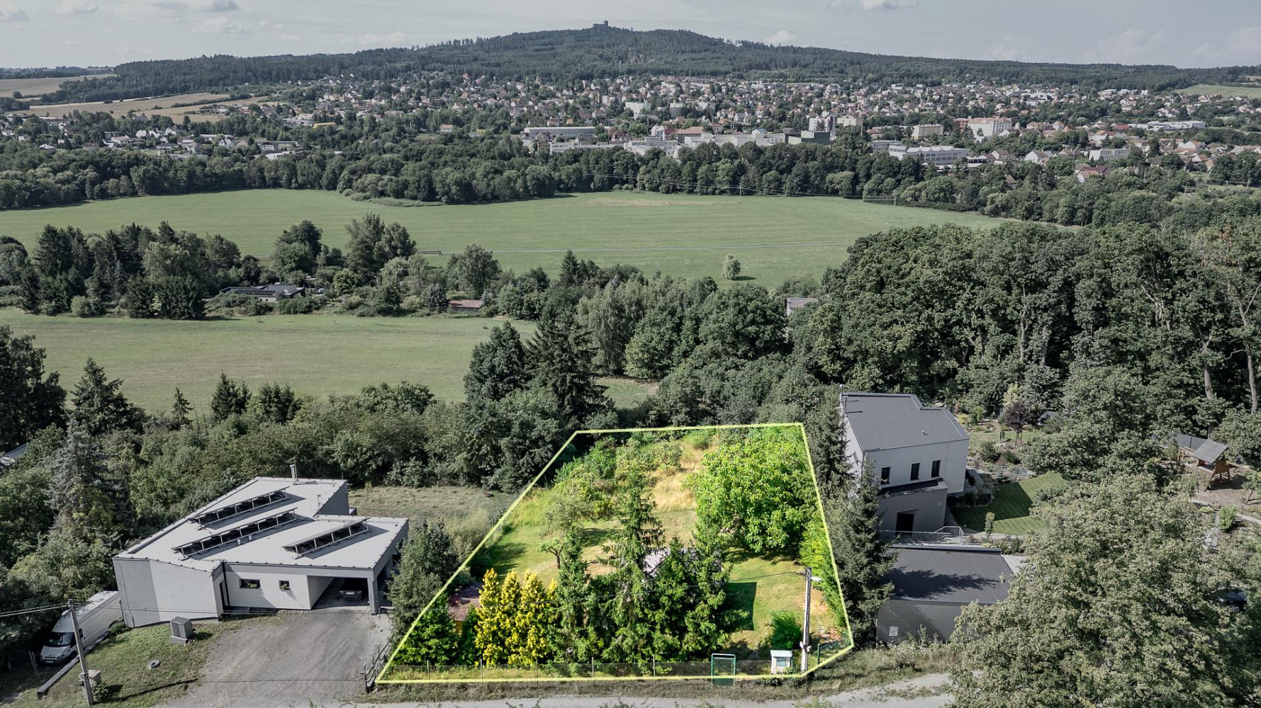 Prodej stavebního pozemku 1 956 m² — photo 2