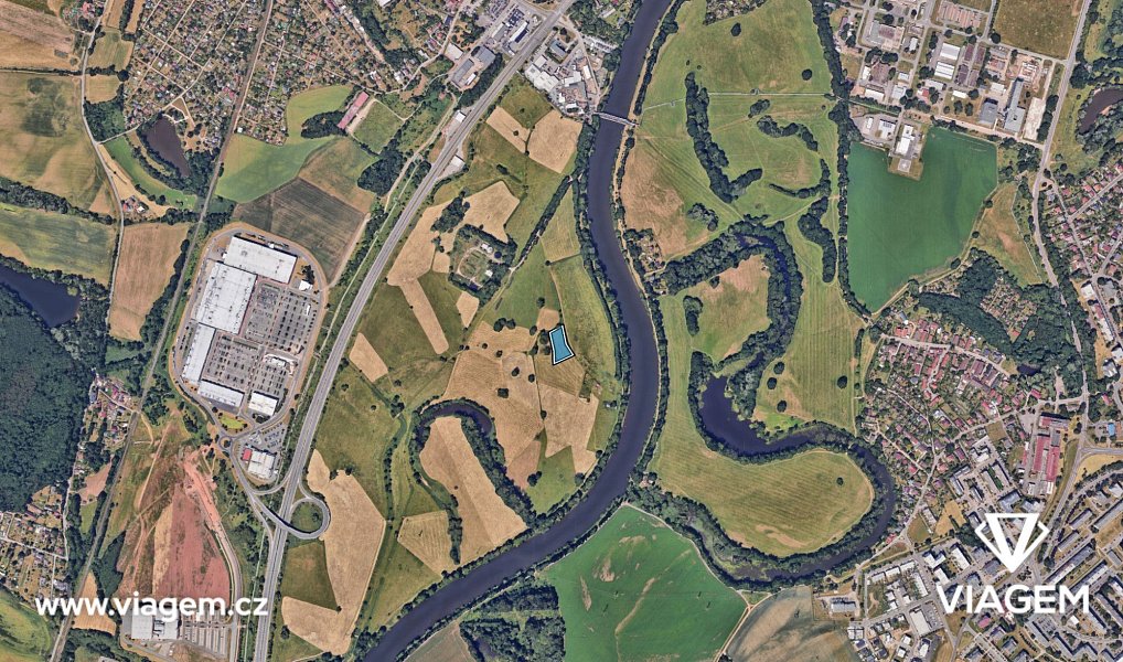 Prodej pole 628 m², Hradec Králové – náhled fotky 3